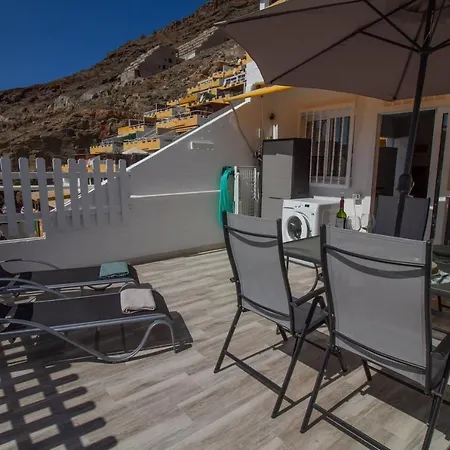 Two-bedroom Playa Del Cura With Views Apartament